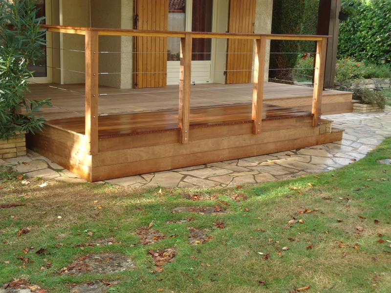 Terrasse bois en ITAUBA avec gardes corps à Mont de Marsan, Landes (40000)