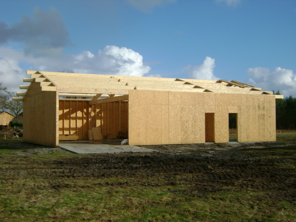 Bâtiment à ossature bois à Escource (40210)